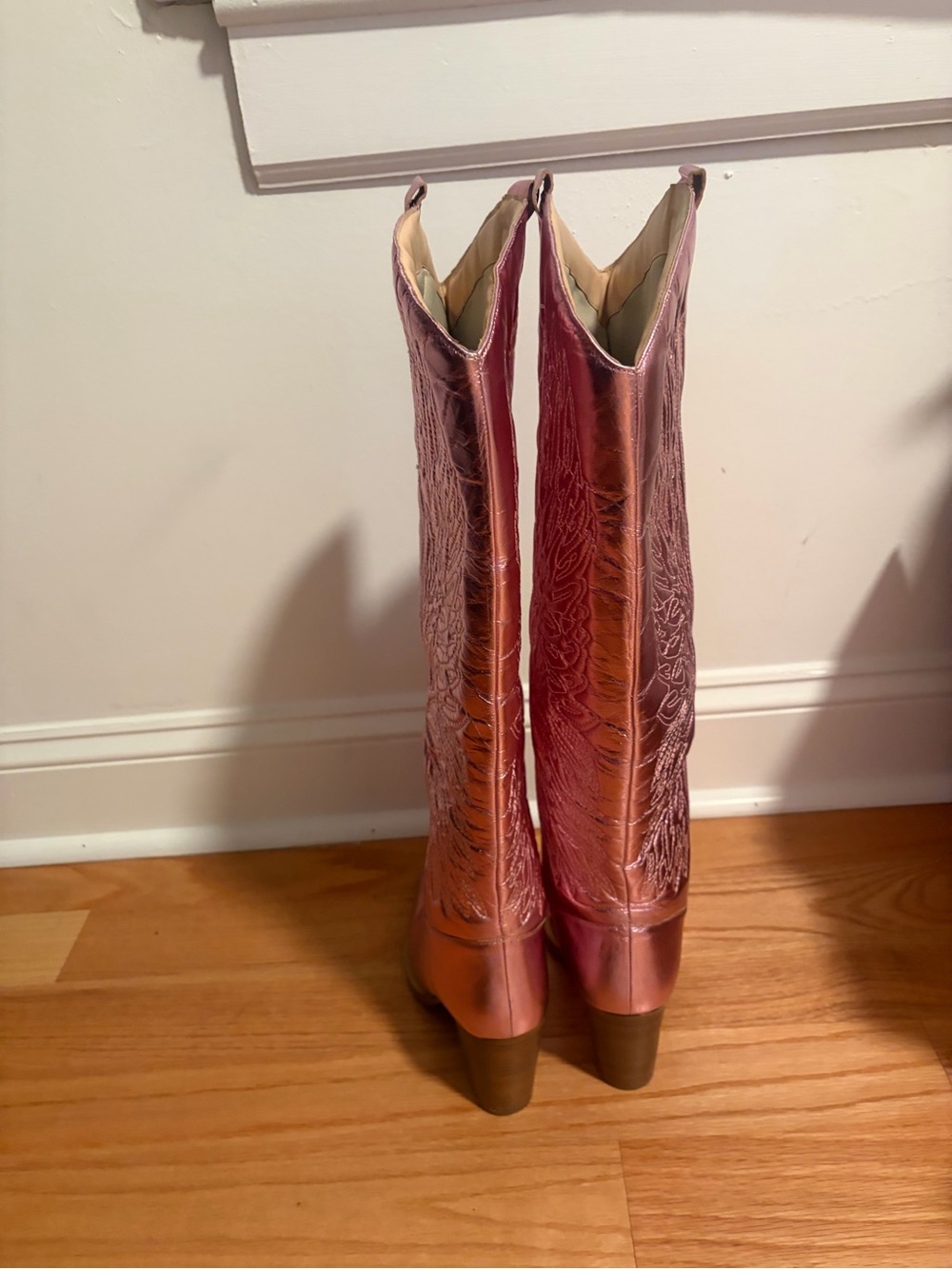 Brand New Nasty Gal Metallic Pink Knee-High Western Boots SZ 10 - Picture 4 of 4